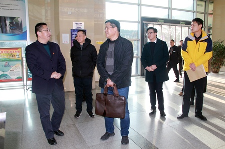 省春運辦檢查1(夏麗玉)_副本.jpg 省春運辦檢查1(夏麗玉)_副本.jpg