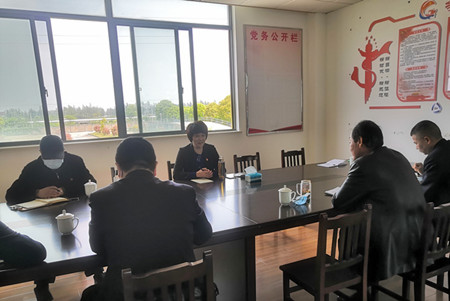 葉書(shū)記在海駕3(鄭磊驪)_副本_副本.jpg 葉書(shū)記在海駕3(鄭磊驪)_副本_副本.jpg