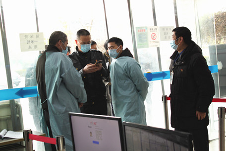 公運中心查北站春運1_副本.jpg 公運中心查北站春運1_副本.jpg